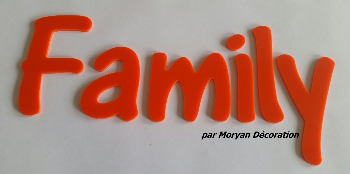Plexiglas letra Família , altura 20 cm