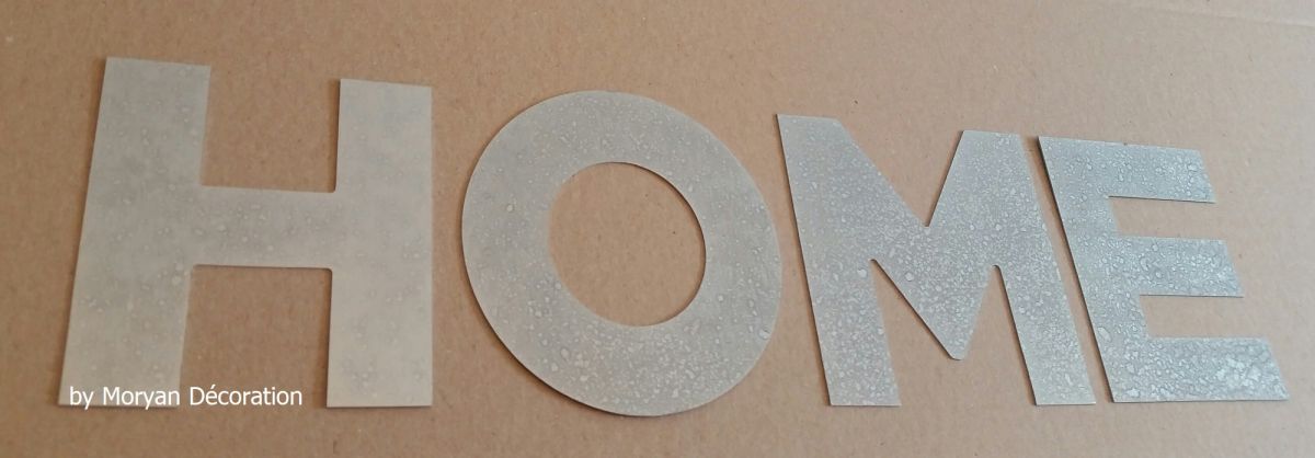 Carta decorativa de zinco HOME 10 cm