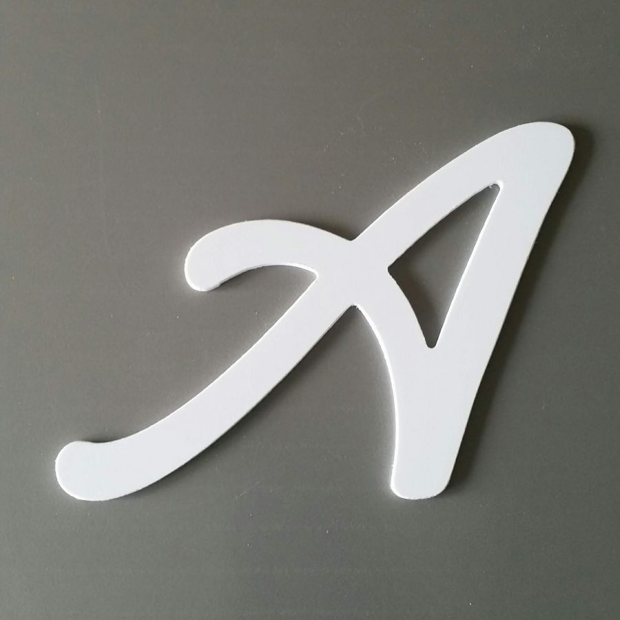 Letra plástica PVC LOMBRIZ