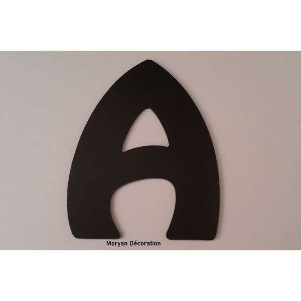 Letra plástica PVC preto HARLEQUIN