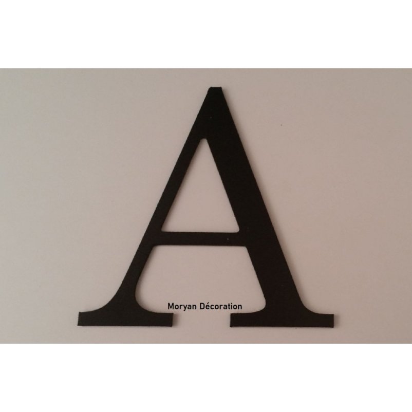 Letra plástica PVC preto LOFT