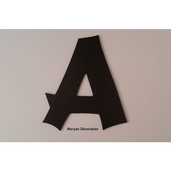 Letra plástica PVC preto CANCUN