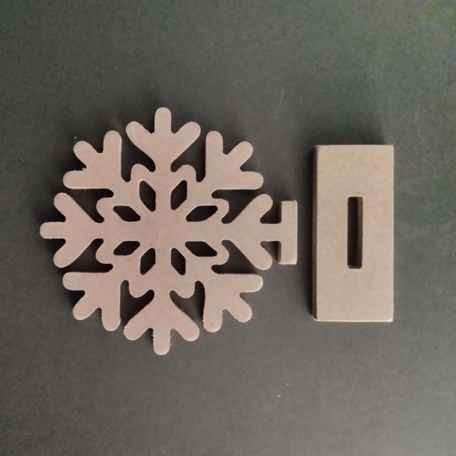 Stand de madeira para ser decorado SNOWFLAKE