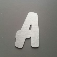 Letra em metal escovado BALÃO