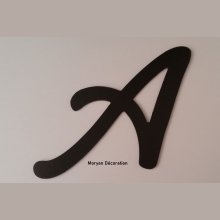 Letra plástica PVC preto LOMBRIZ