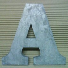 Zinco 3D carta em relevo CLARENDON BOLD